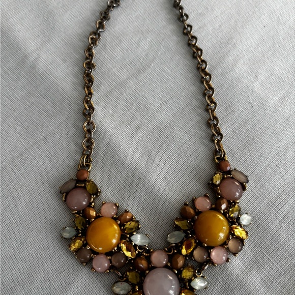LOFT statement necklace with floral design pattern - Picture 2 of 7